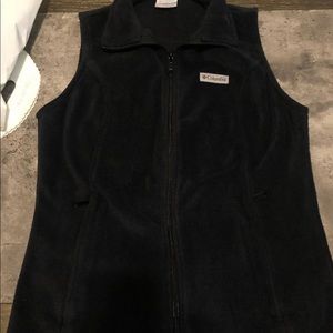 Columbia vest